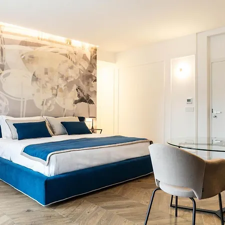 Donna Giacinta Blu Luxury Flat Apartment Bari Exterior photo